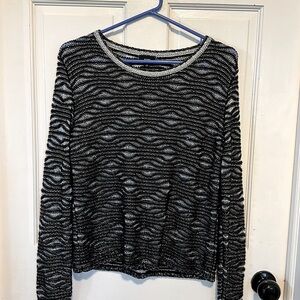 Fate Black and Silver Metallic sweater size small